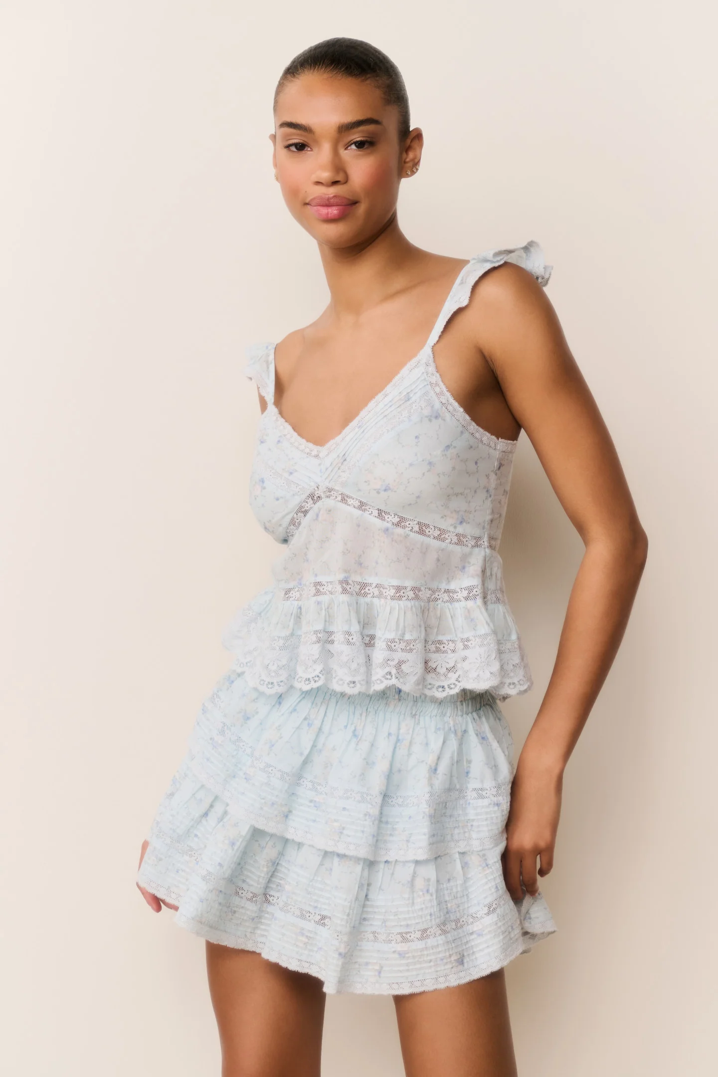 Saia Mini com Estampa de Guirlanda Floral e Riscas