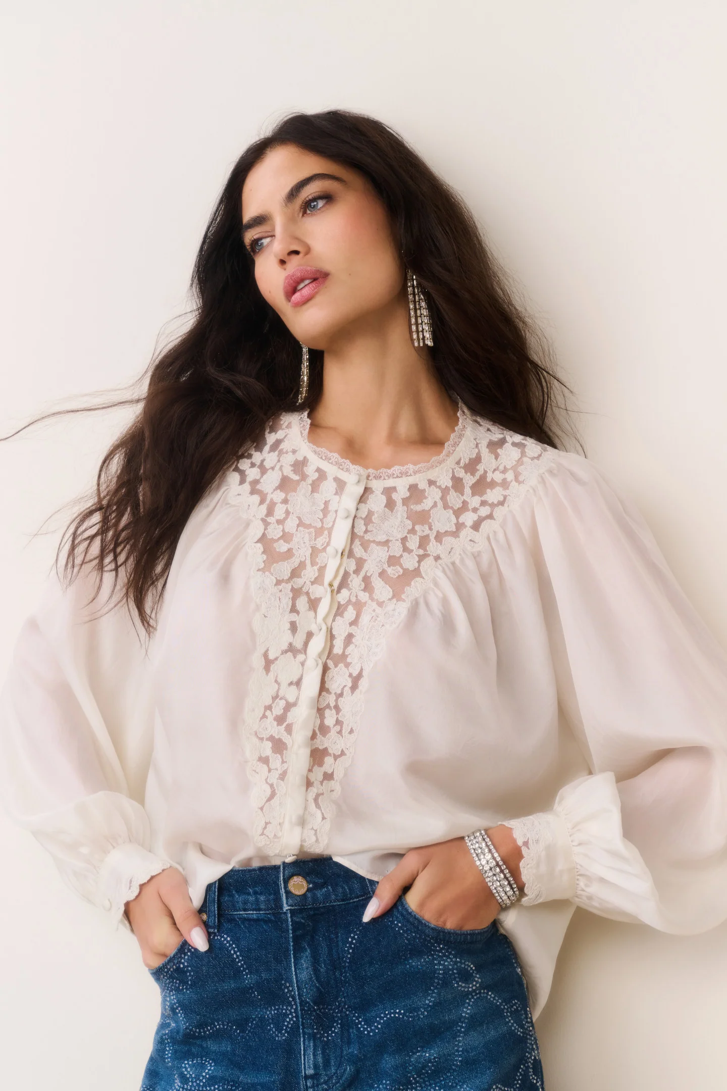 Blusa de Renda de Seda Carine