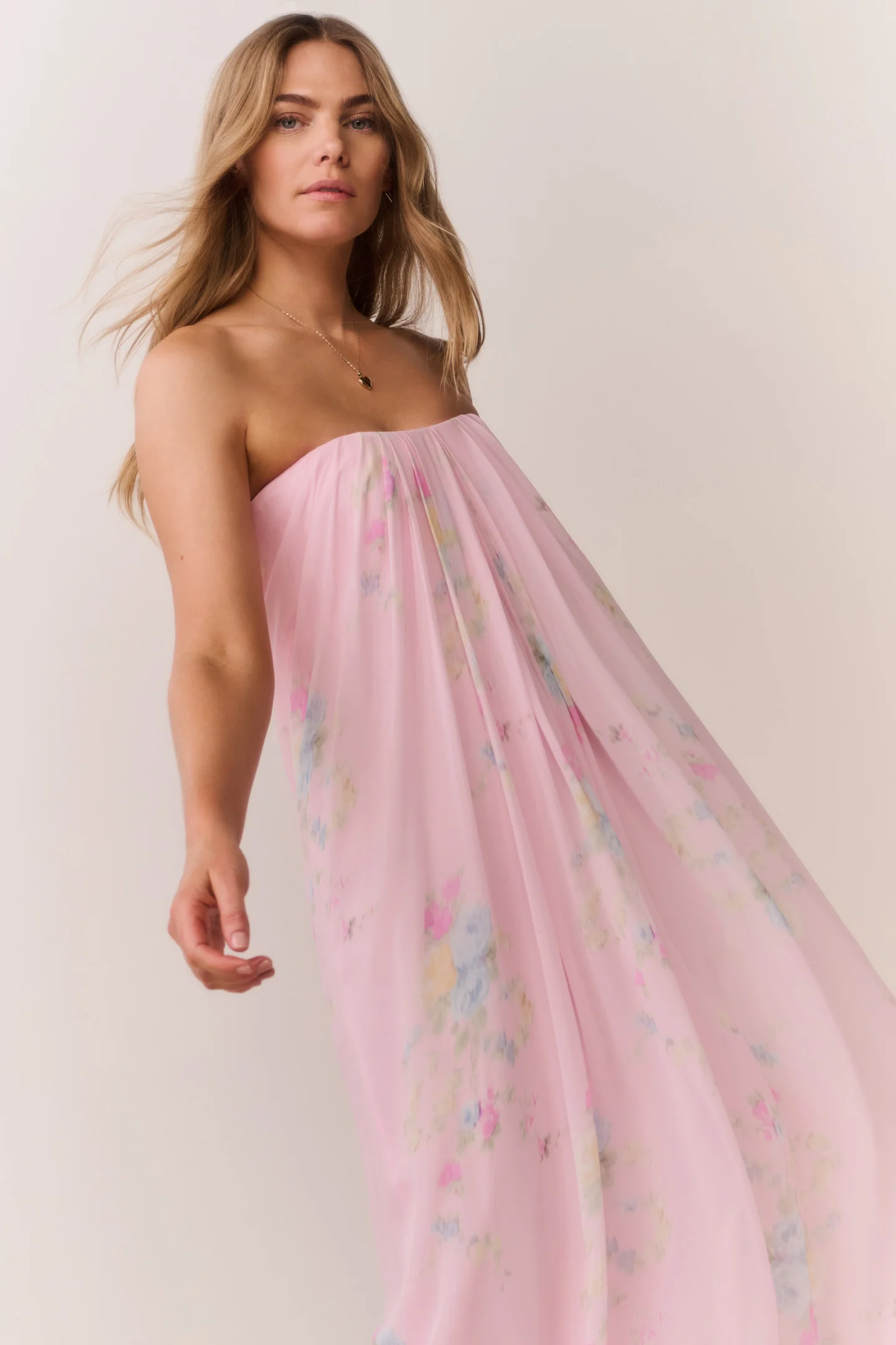 Vestido Emara Sem Alças em Chifon com Estampa Floral