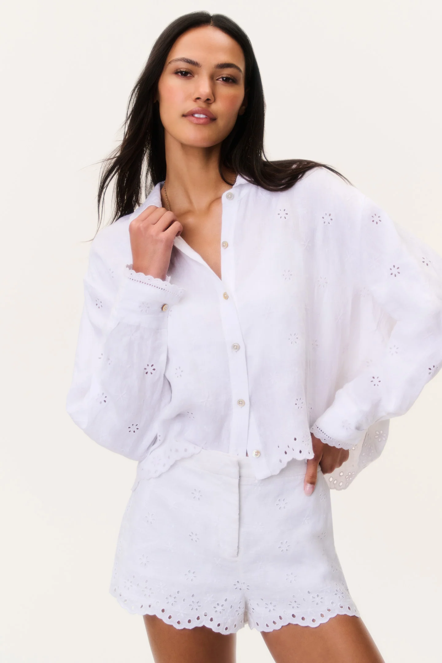 Blusa de Linho com Botões e Olhais Delano