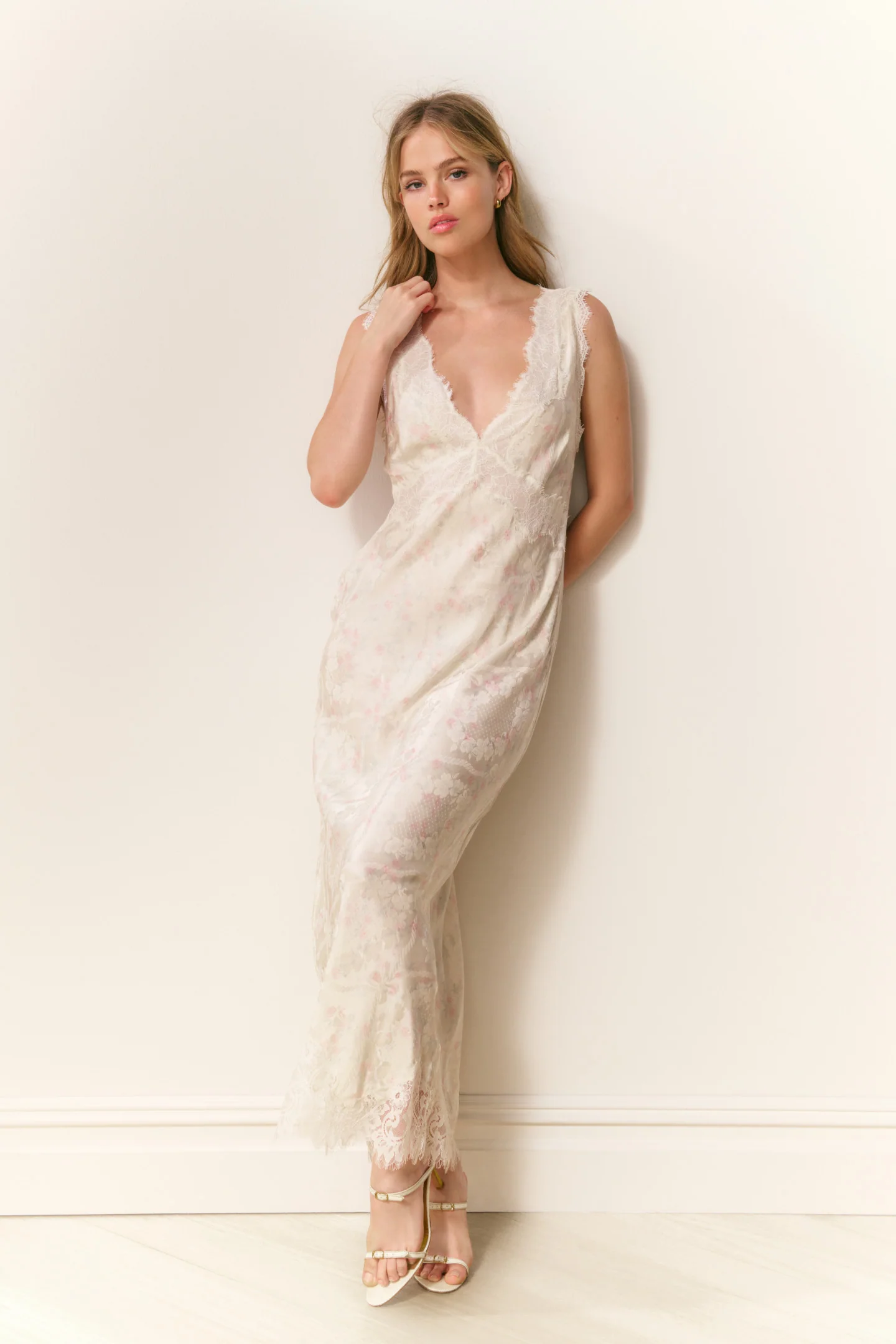 Vestido de Alcinha de Seda com Estampa Floral