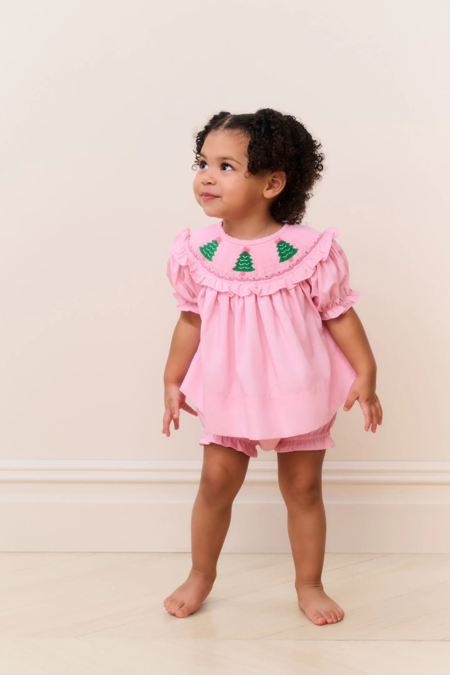 Conjunto de Bebê com Estampa de Árvore de Natal Smocked Cecil & Lou