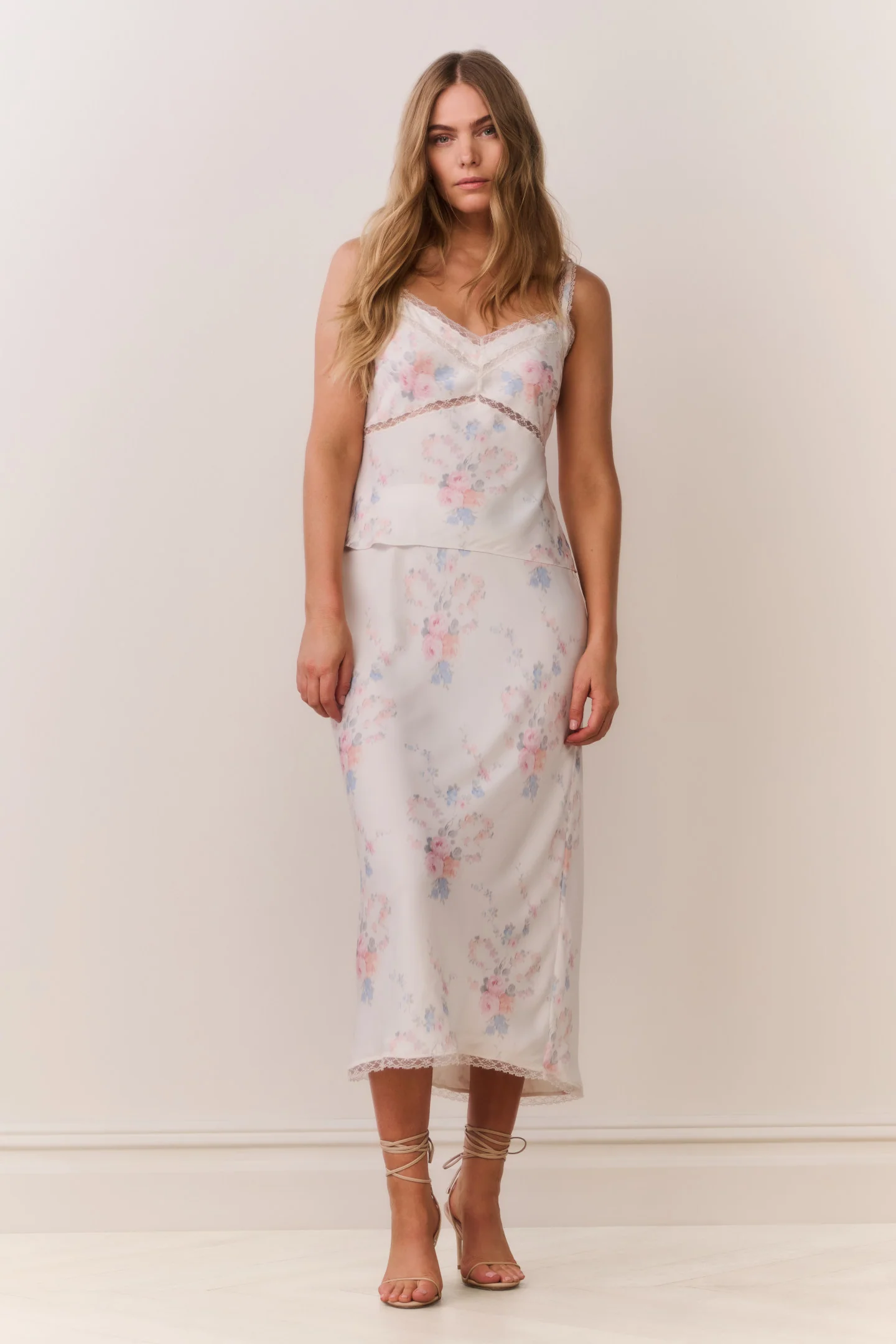 Saia Midi com Estampa de Flores Kalo