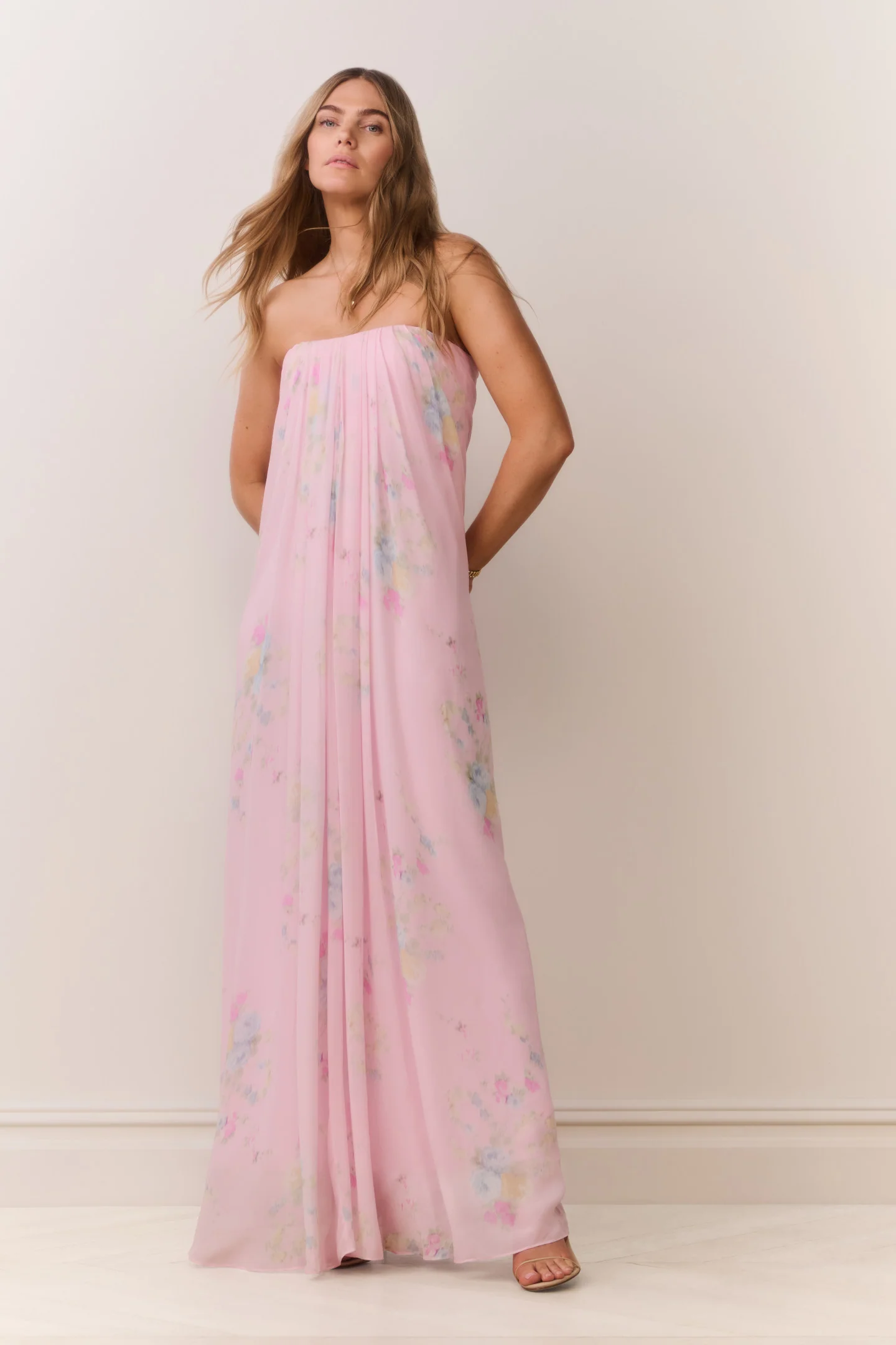 Vestido Emara Sem Alças em Chifon com Estampa Floral