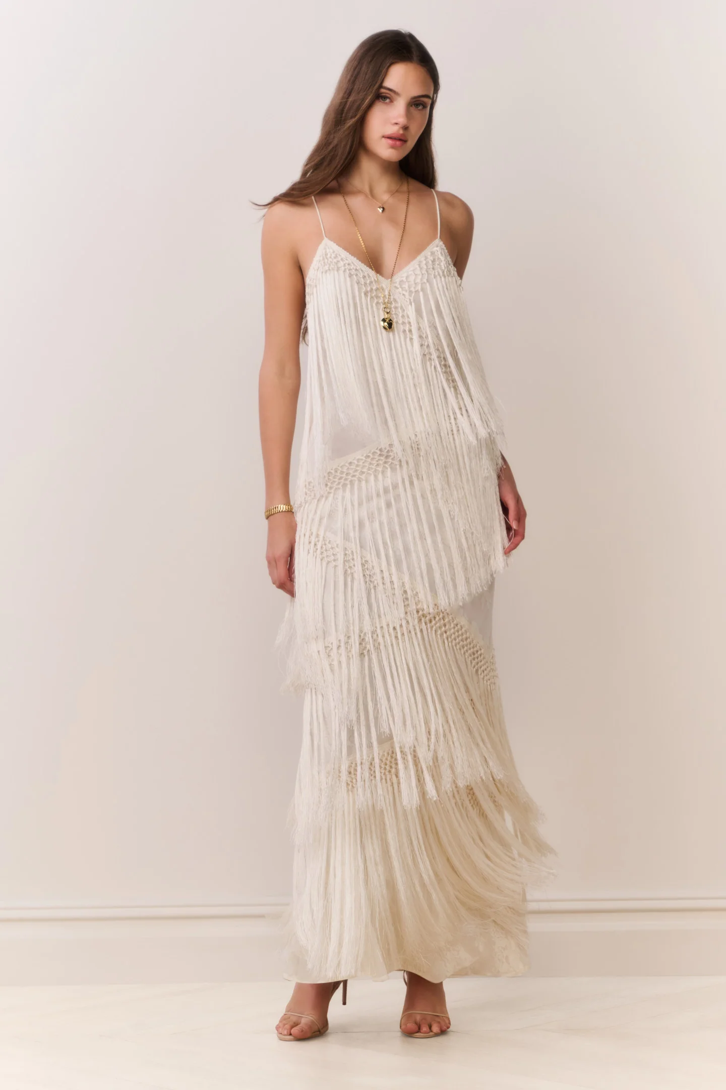 Vestido de Renda com Borda Delphi