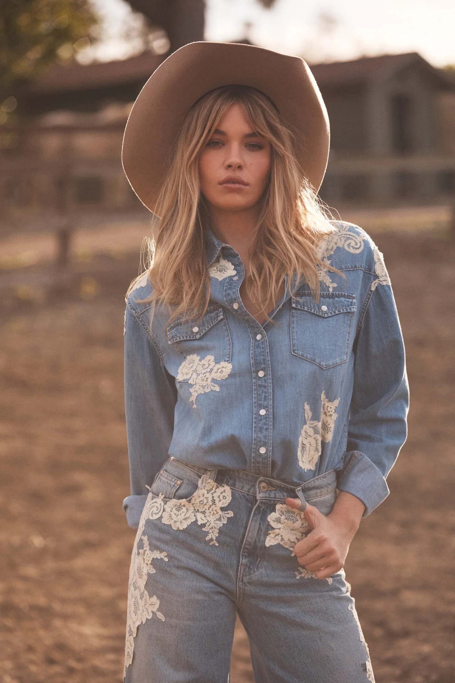 Camisa Kelith com Appliqué de Renda em Chambray