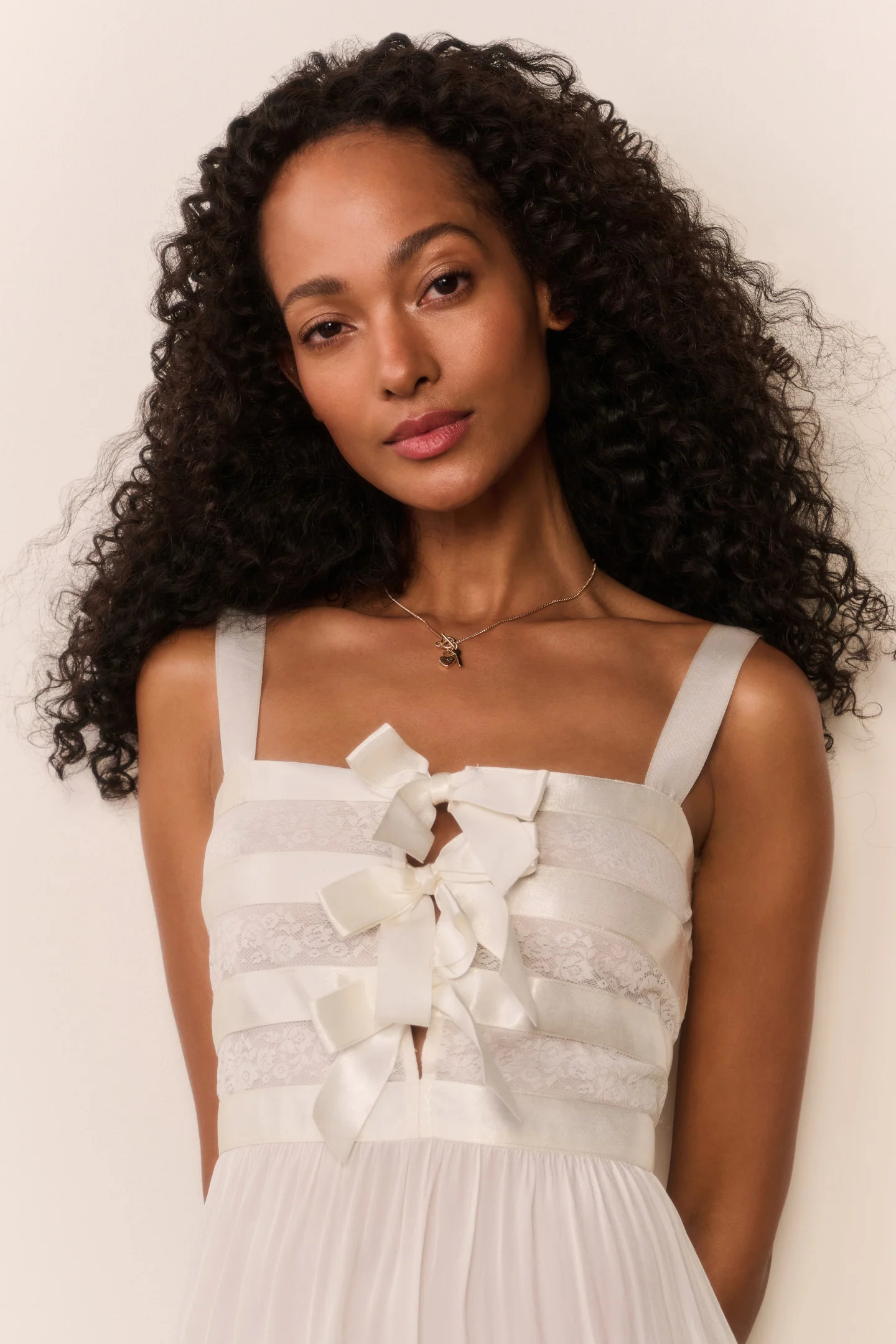 Vestido Longo Transparente com Laço e Listras Lovelace