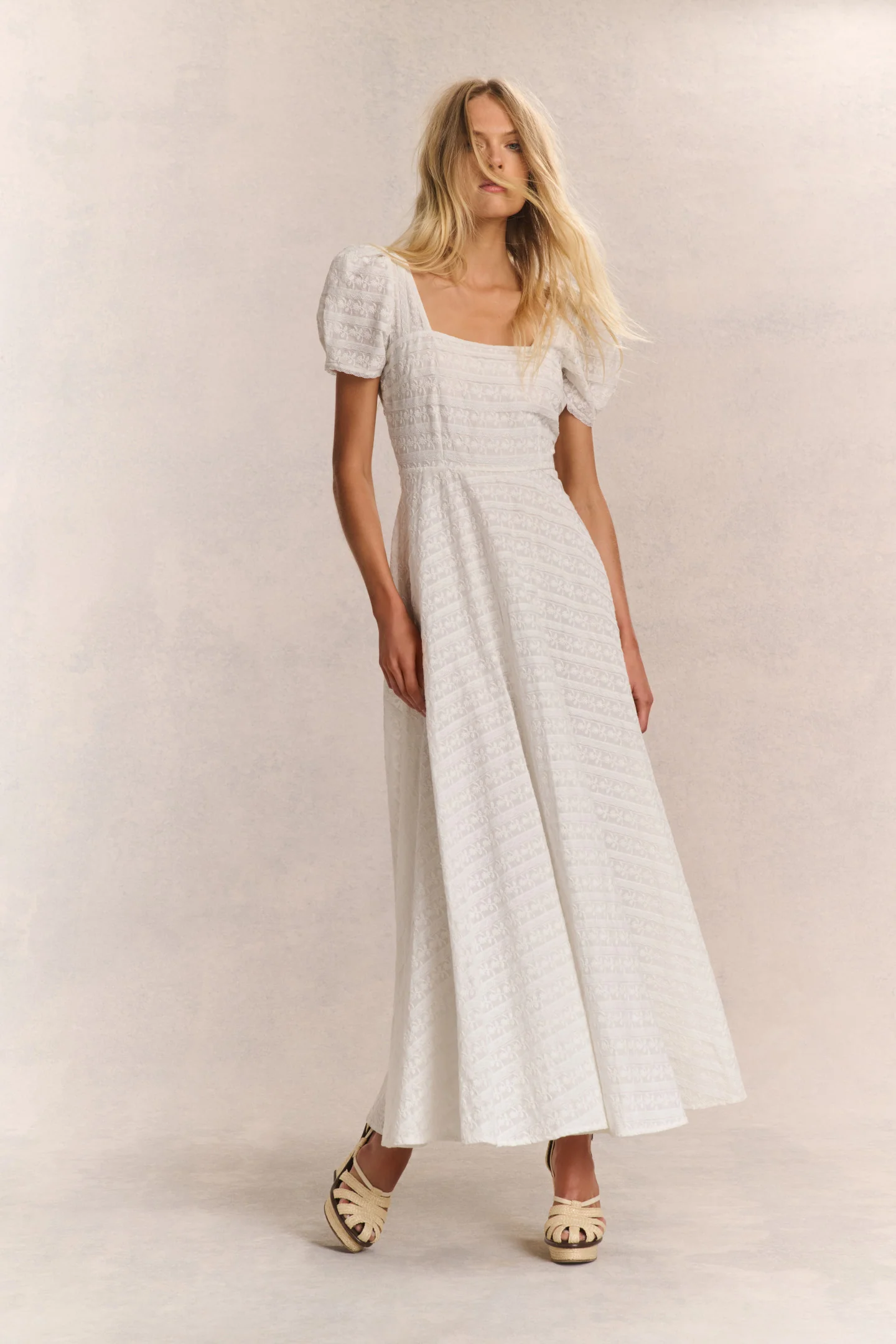 Vestido Maxi de Renda Ryan Catalina